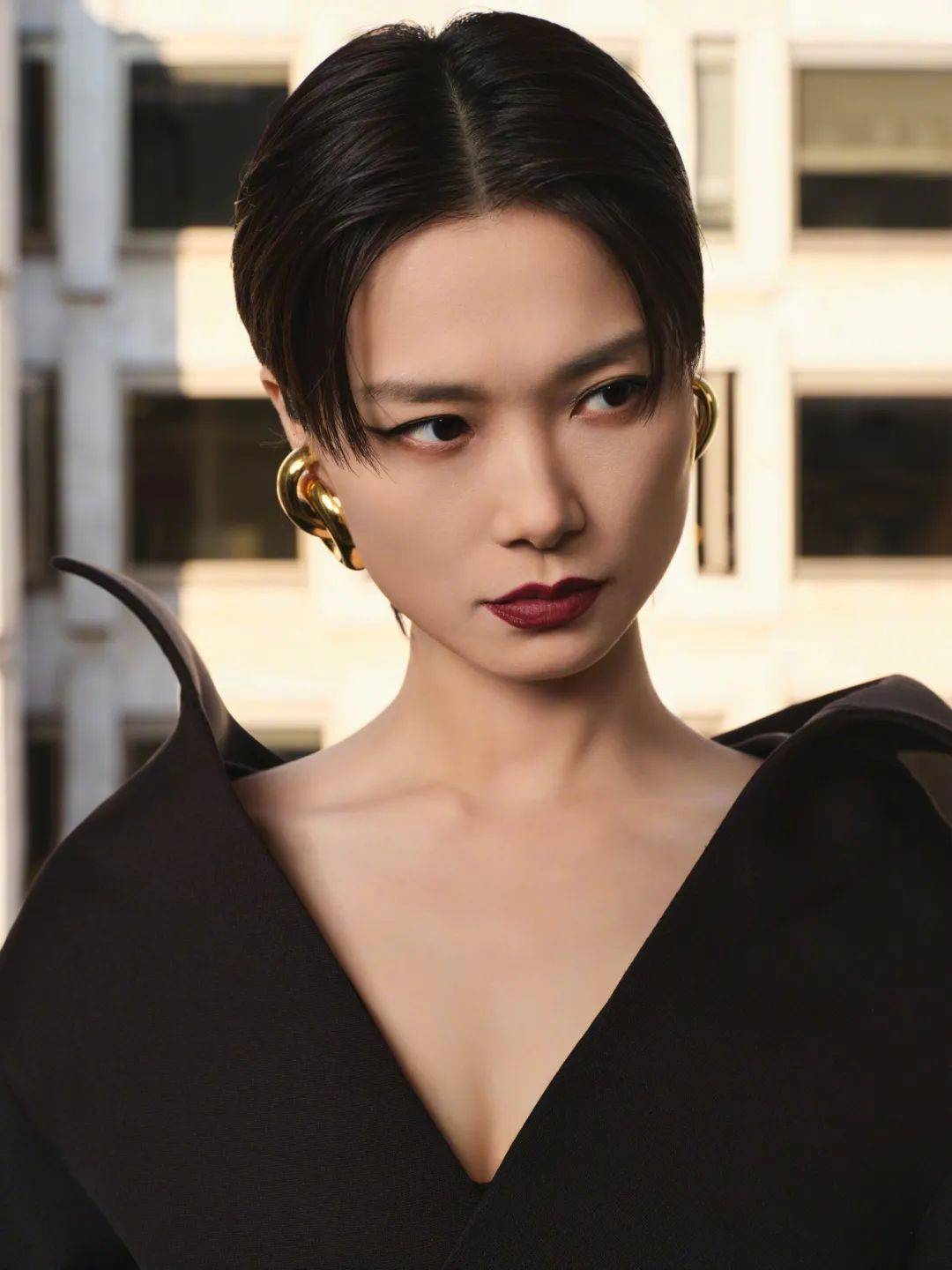 适合亚洲人的气场妆容，“巴风妆”！